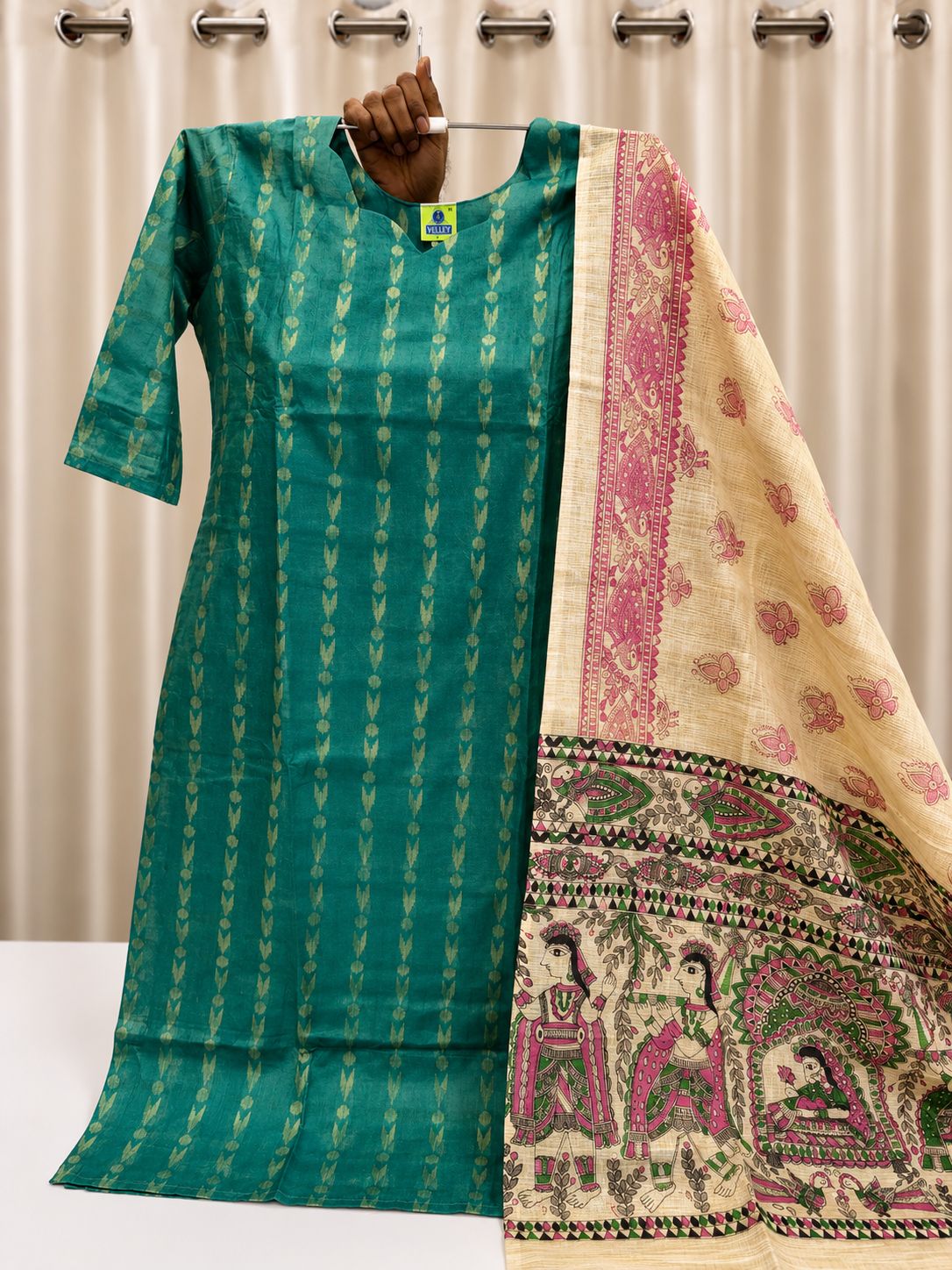 Handloom 3-Piece Suit Set with Functional Pocket & Art Kalamkari Dupatta @ ₹950/- | Free Shipping| Arrows